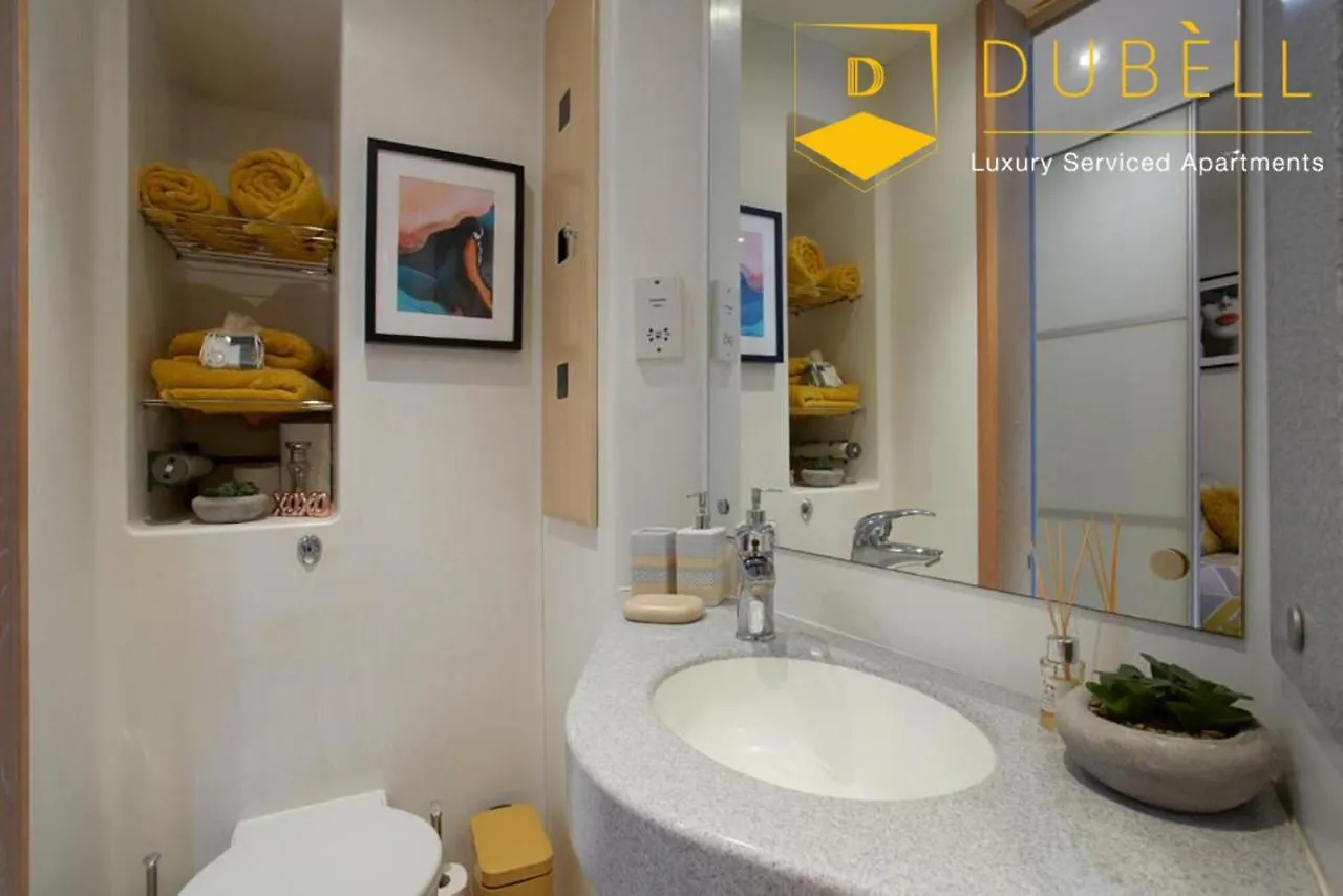 The Cakide: Cozy Serviced Apartments with Netflix in Leeds Leeds